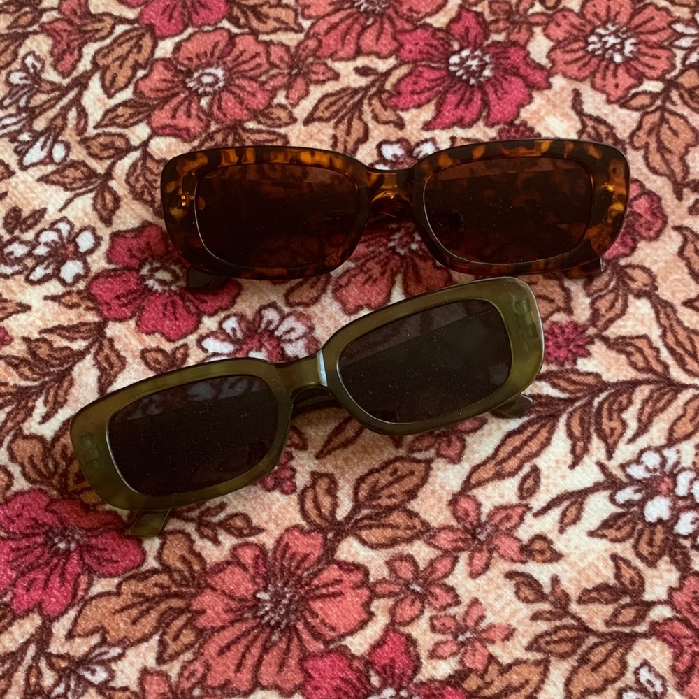 Stylish Tortoise and Green Sunglasses